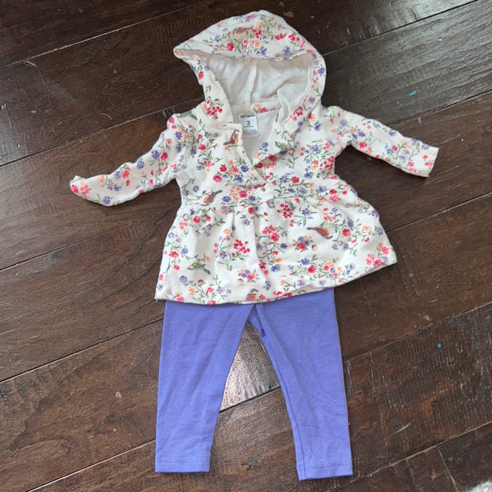 Carers girls outfit size 3m